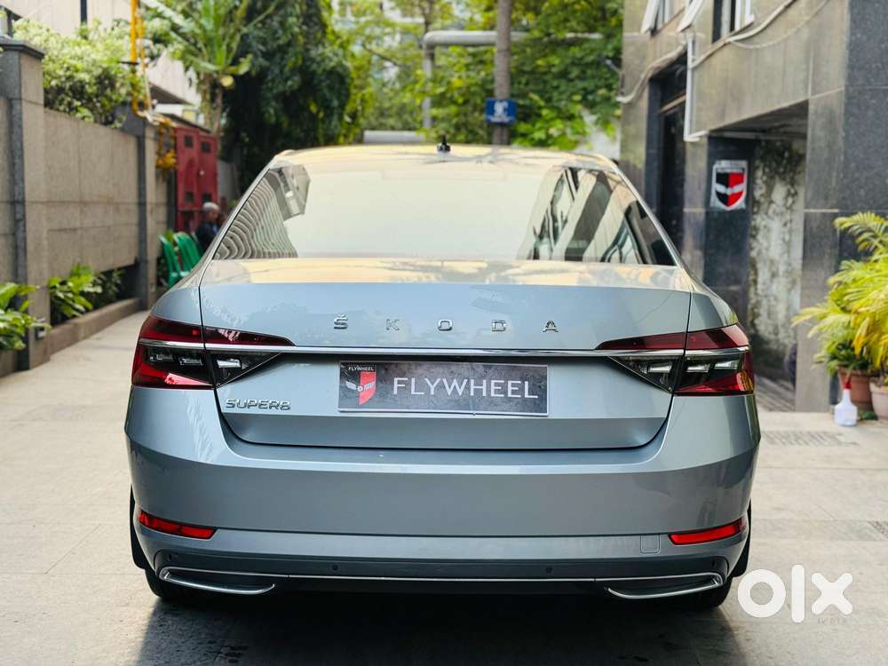 Skoda Superb 2.0 Tsi At L&k, 2020, Petrol