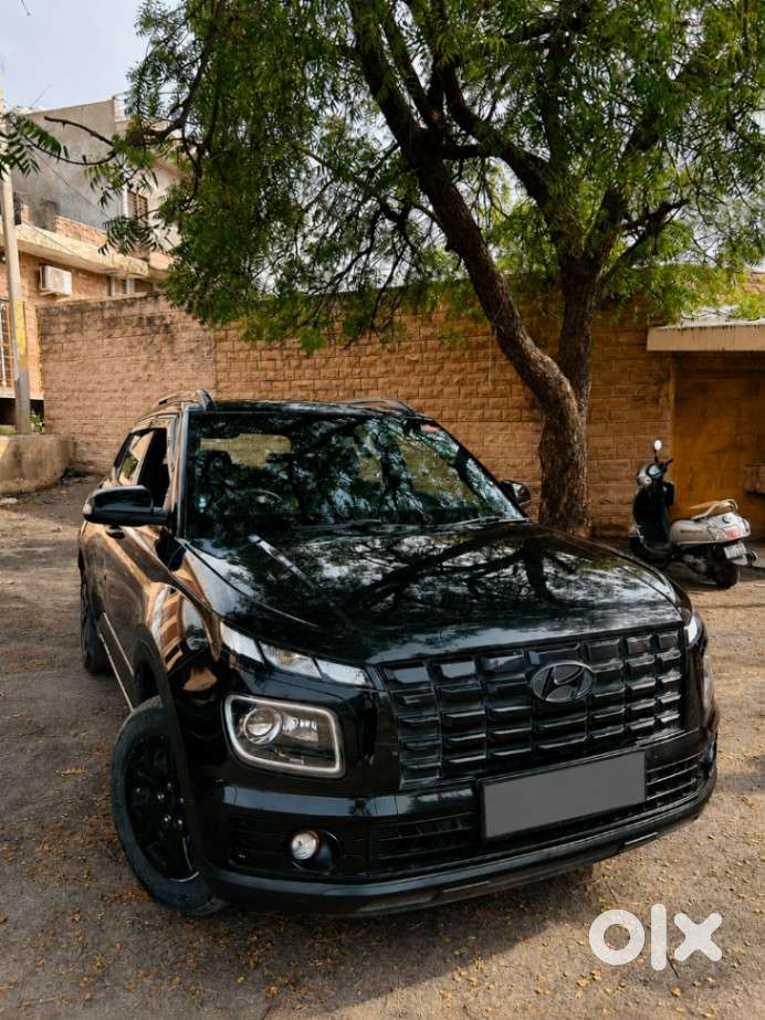 Hyundai Venue S(o) Knight Edition Mt, 2024