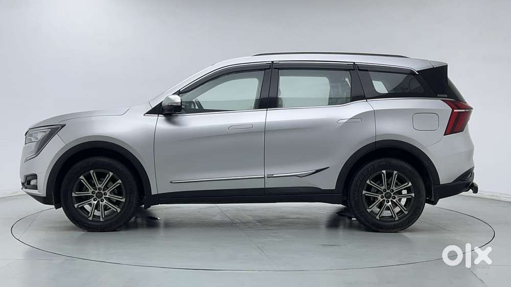 Mahindra Xuv700 2.0 Ax 7 Petrol At Luxury Pack Str, 2023, Petrol