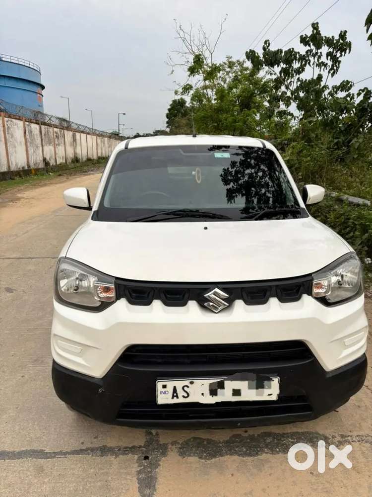 Maruti Suzuki S-presso Vxi +