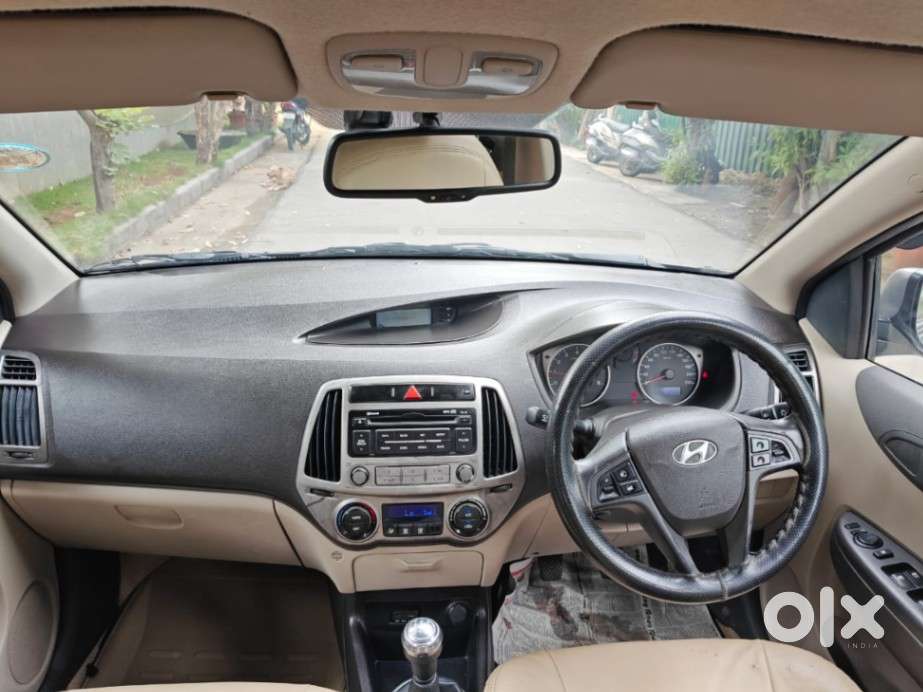 Hyundai I20 Sportz 1.2 Bs-iv, 2013, Petrol