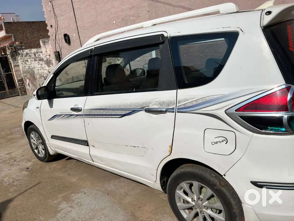 Maruti Suzuki Ertiga 2015 Diesel 180000 Km Driven