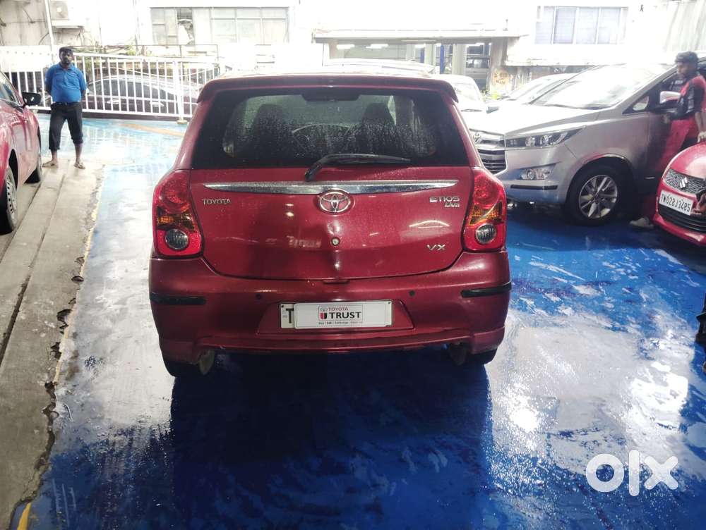 Toyota Etios Liva, 2011, Petrol