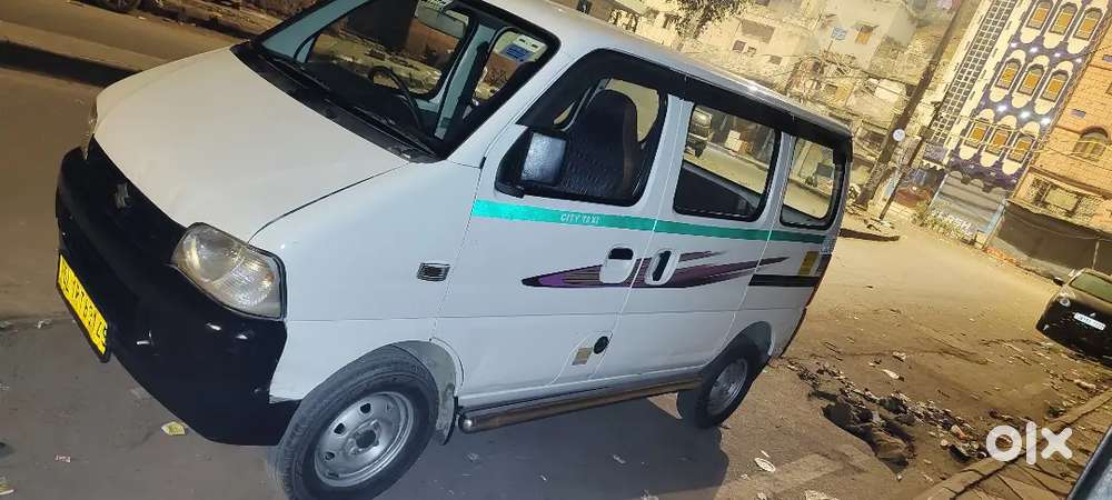 Maruti Suzuki Eeco Smiles 5 2016