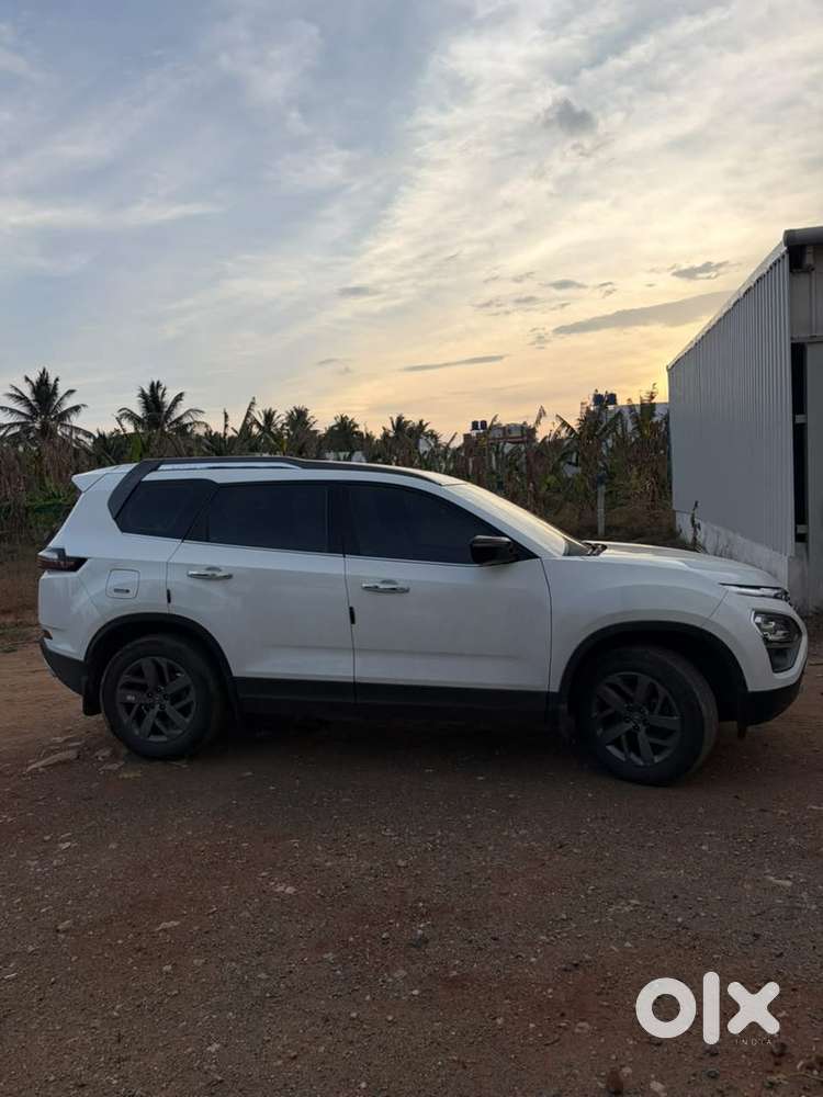 2022 Tata Safari Diesel Manual