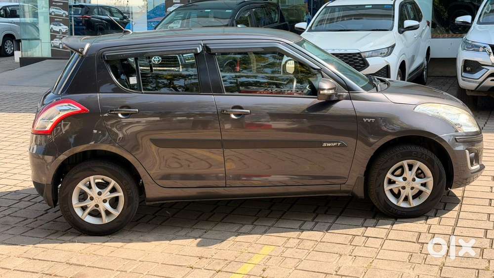 Maruti Suzuki Swift 1.2 Vxi (o), 2017, Petrol