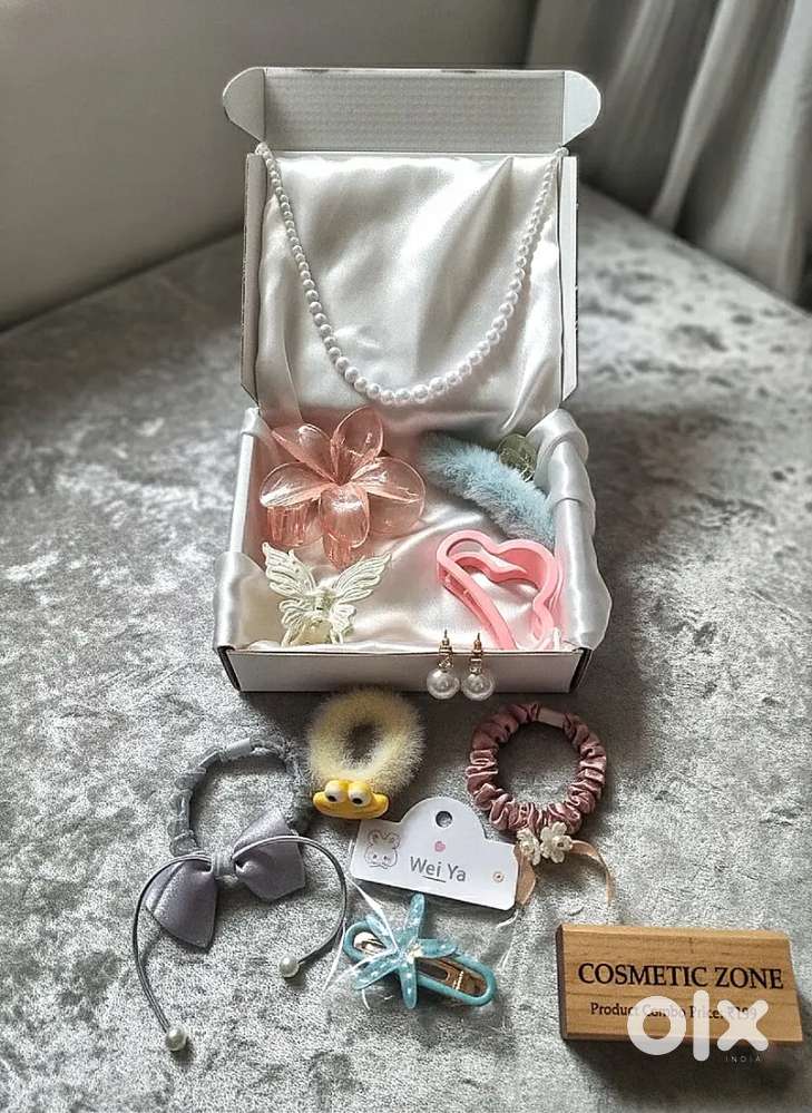 Girls accessories combo pack - Women - 1825314622