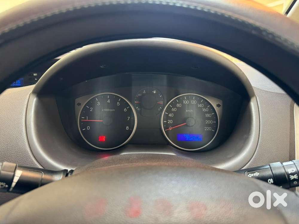 Hyundai Petrol Manual 2010 Magna