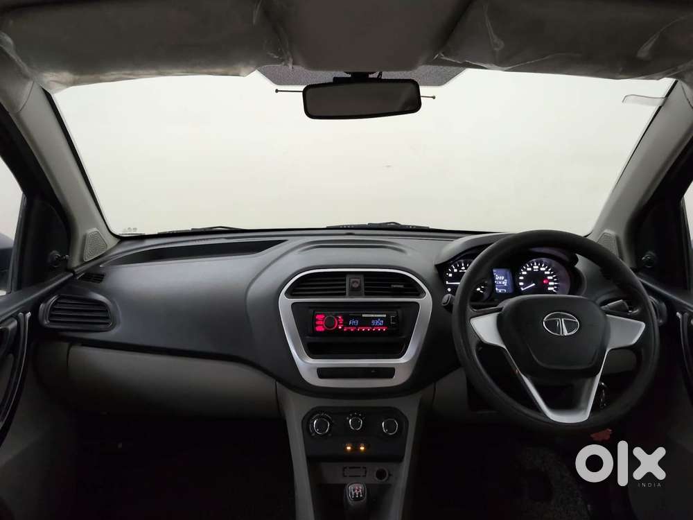 Tata Tiago 1.2 Revotron Xm, 2017, Petrol