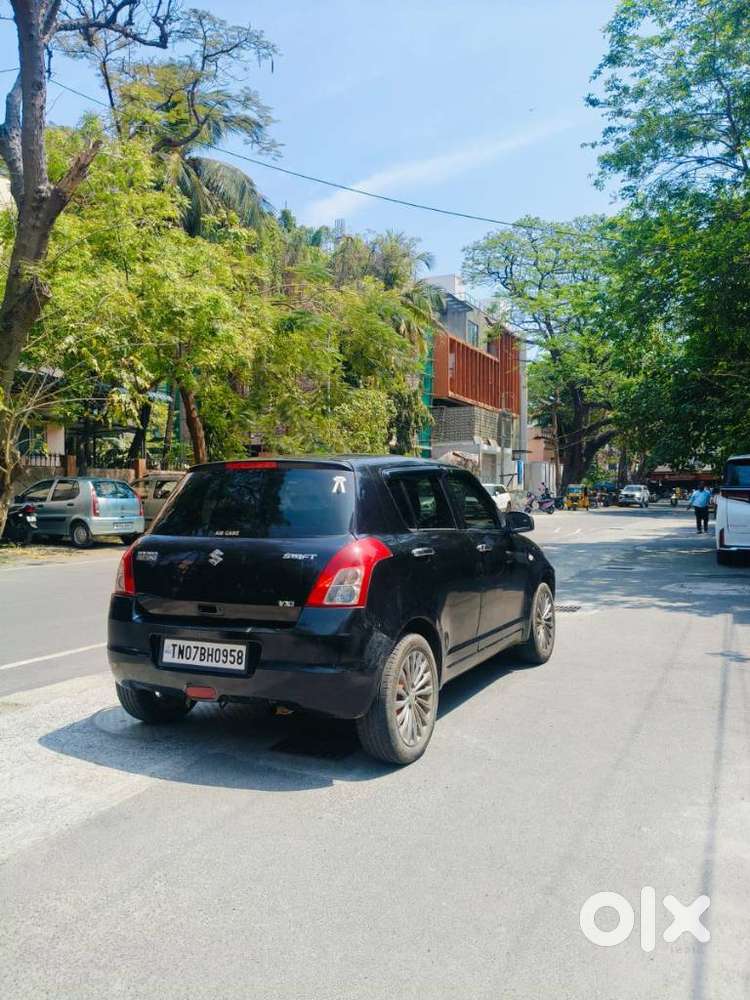Maruti Suzuki Swift 2004-2010 Vxi Bsiv, 2010, Petrol