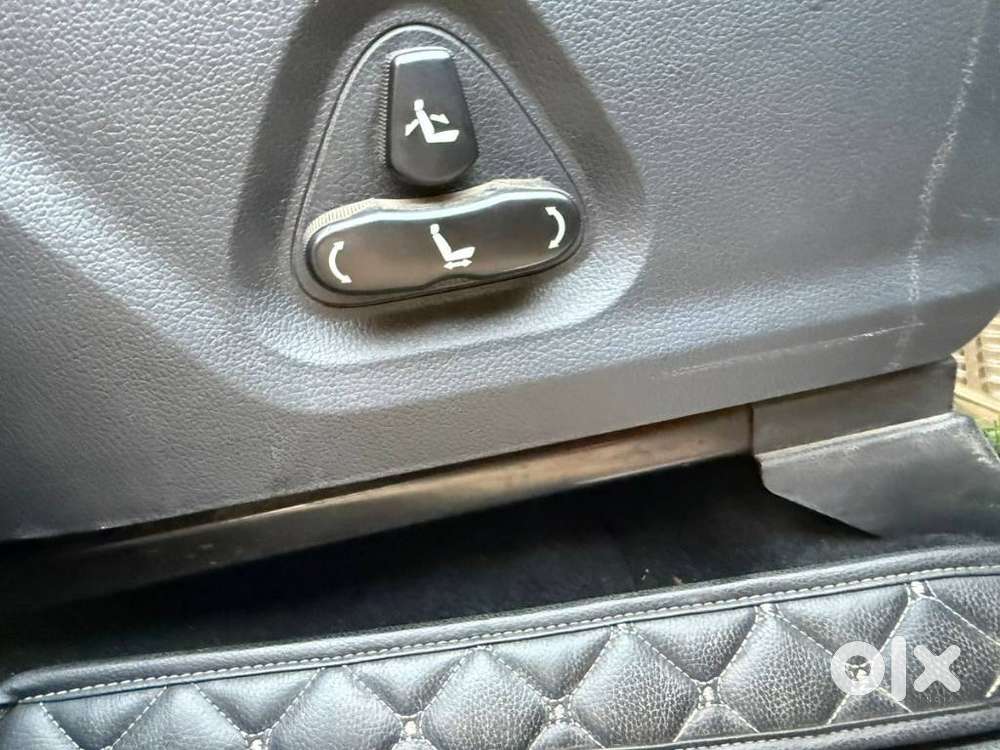 Mahindra Alturas G4 4wd At, 2020, Diesel