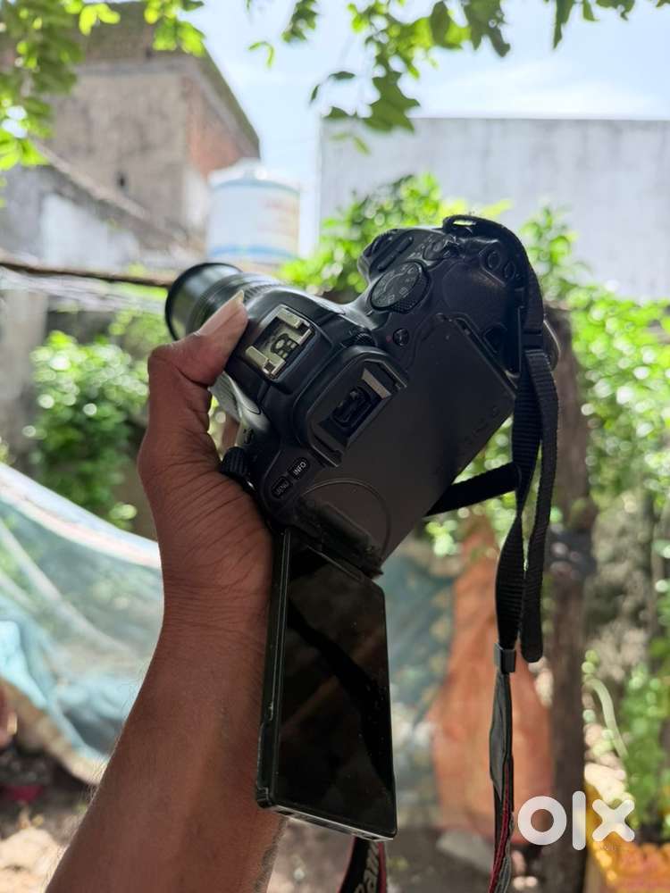 Canon 200d new