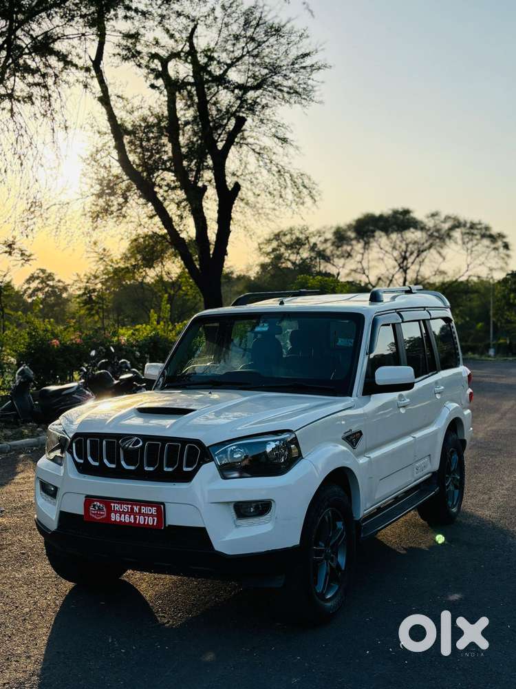 Mahindra Scorpio S4 4wd, 2016, Diesel