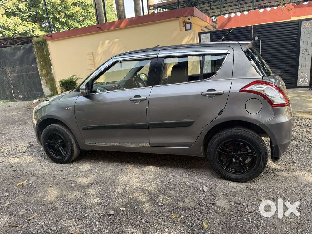 Maruti Suzuki Swift Vxi + Manual, 2014, Petrol