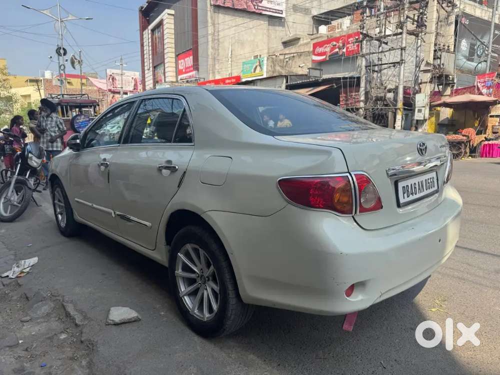 Toyota Corolla Altis 2010
