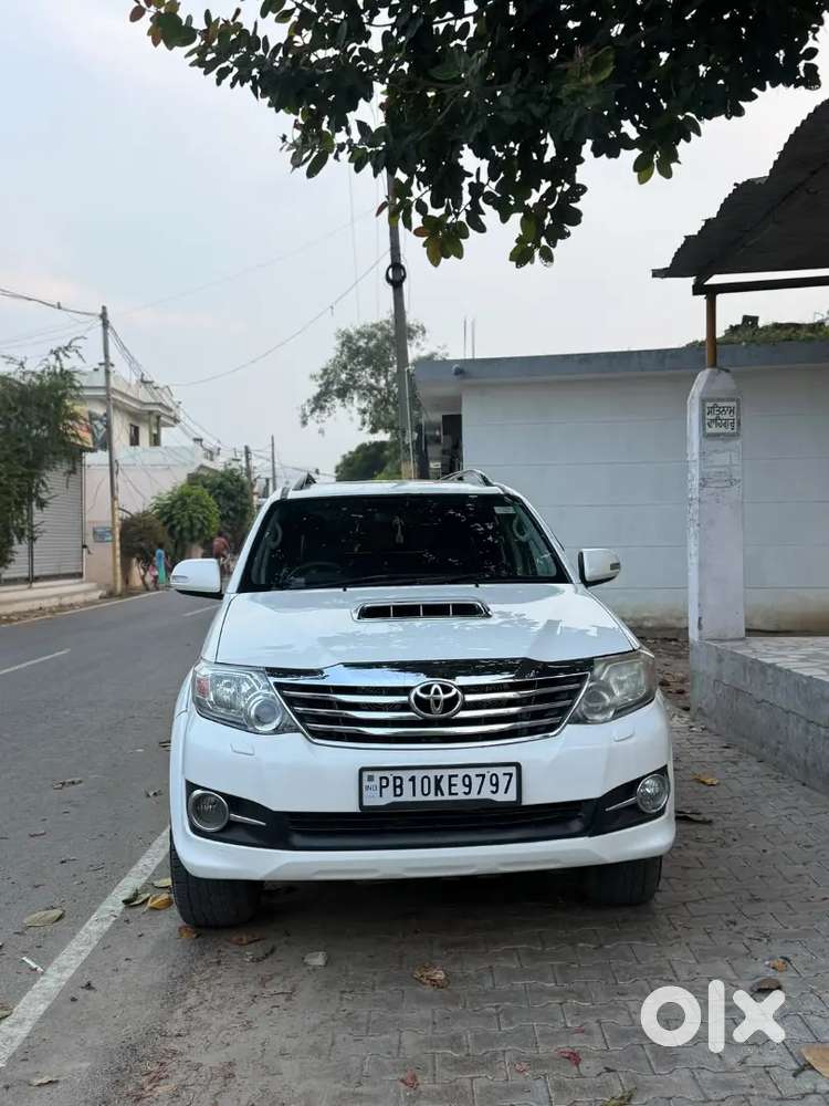 Toyota Fortuner  2015