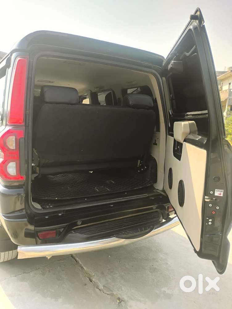 Mahindra Scorpio Classic 2.2 S 11 Mt 7 Cc, 2023, Diesel