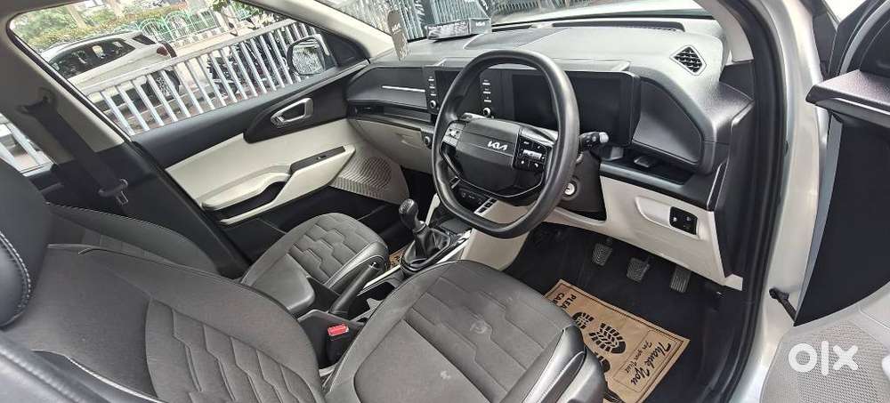 Kia Carens Clavis Htk, 2025, Petrol