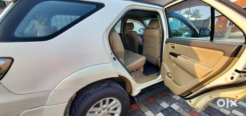 Toyota Fortuner 2013 Diesel Well Maintained