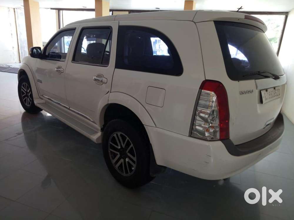 Isuzu Mu 7 2015 Diesel Well Maintained