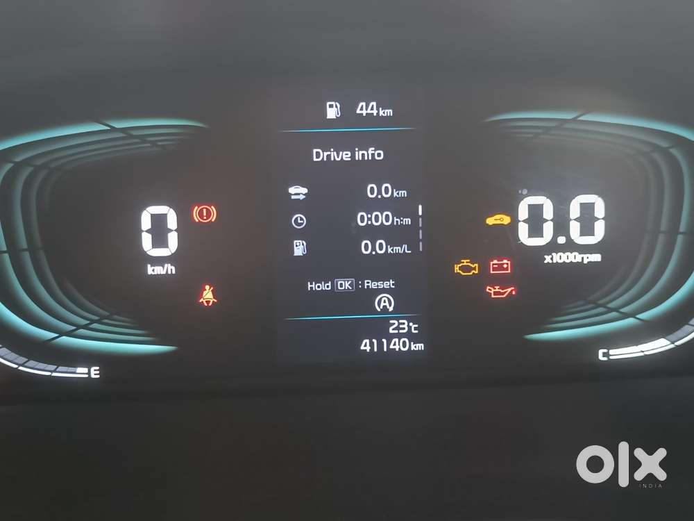 Kia Carens 1.5 Prestige 7 Str, 2023, Petrol
