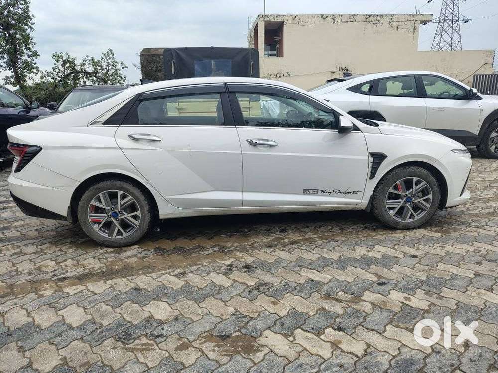 Hyundai Verna 1.5 Mpi Mt Sx (o), 2023, Petrol