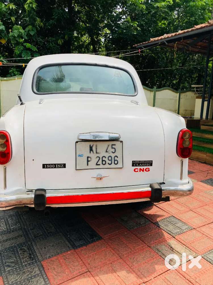 Ambassador 2004 Classic Nova