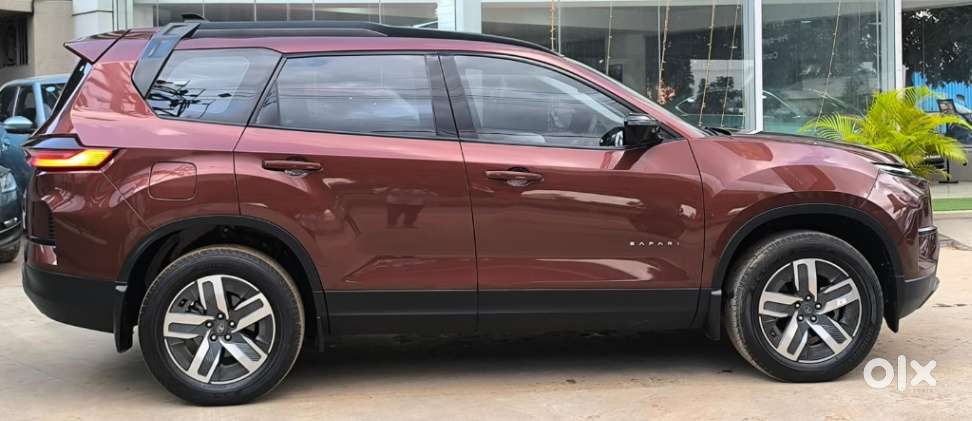 Tata Safari Adventure Plus At, 2024, Diesel