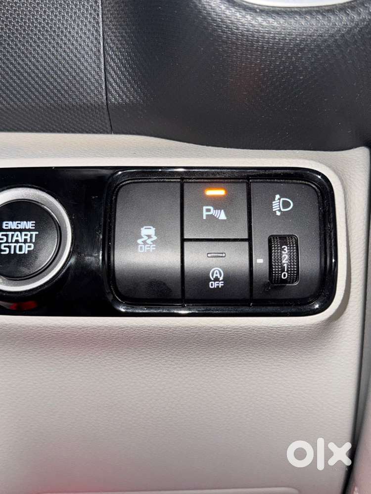 Kia Sonet Petrol Manual 2026