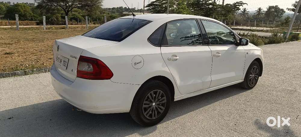 Skoda Rapid Ambition 2012 Diesel Manual Fc Runing 2nd Owner