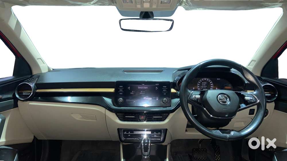 Skoda Slavia 1.0 Tsi Style At, 2022, Petrol