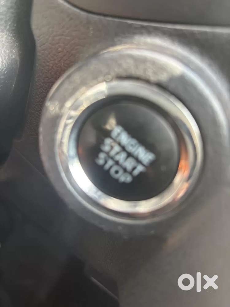 Toyota Innova Crysta 2.4 V 7 Str, 2016, Diesel