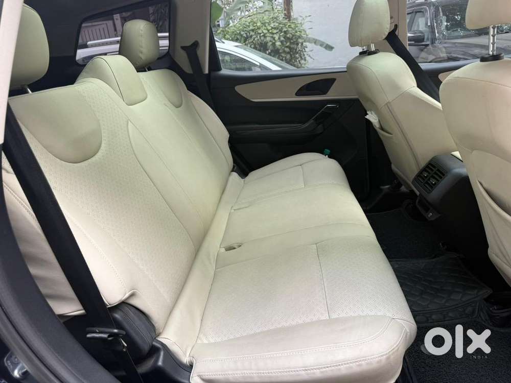 Mahindra Xuv700 2022 Diesel Automatic Well Maintained