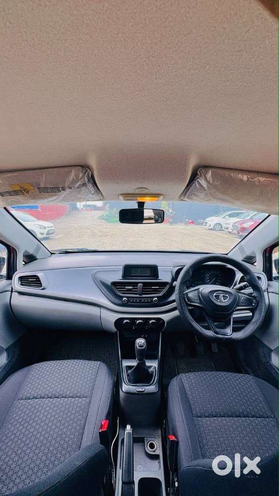 Tata Altroz 1.2 Xe Plus Petrol, 2020, Petrol