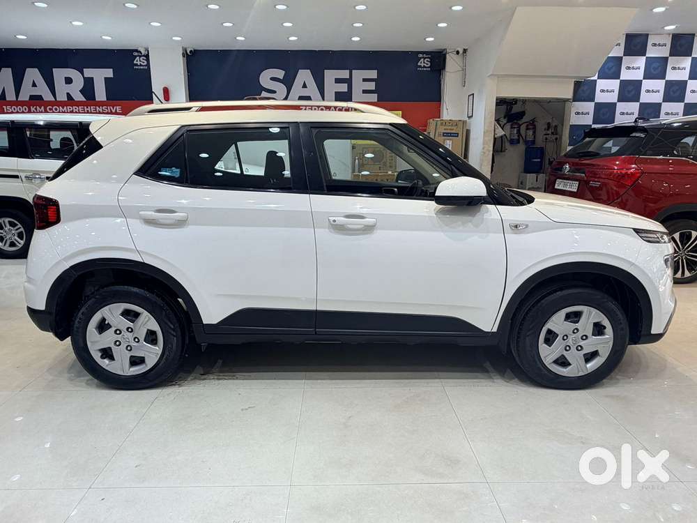 Hyundai Venue S 1.2 Petrol, 2020, Petrol