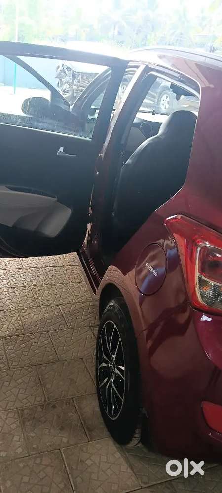Hyundai Grand I10 1.2 Sportz- Model: 2016
-