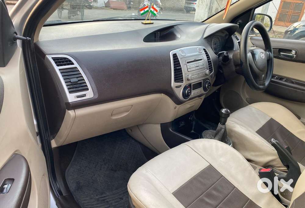 Hyundai I20 Magna 1.2 Mt, 2011, Petrol