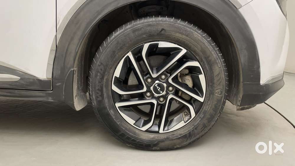 Kia Carens 1.5 Luxury Plus Diesel At 6 Str, 2022, Diesel