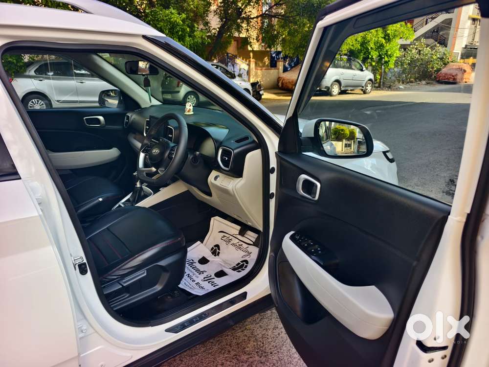 Hyundai Venue Sx Mt, 2024, Diesel