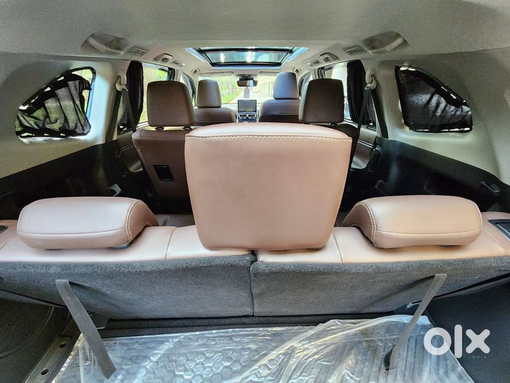 Toyota Innova Hycross 2.0 Zx Hybrid 7 Str, 2025, Petrol