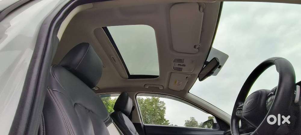 Hyundai Verna 1.5 Sx Ivt, 2023, Petrol