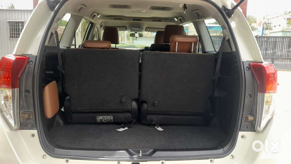 Toyota Innova Crysta 2.8 Zx At, 2022, Petrol