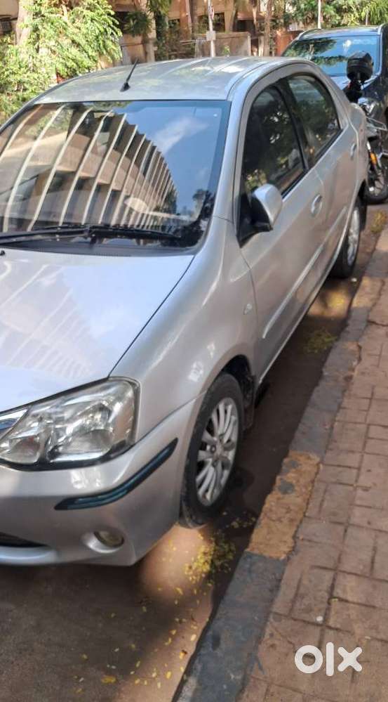 Toyota Etios V, 2011, Petrol