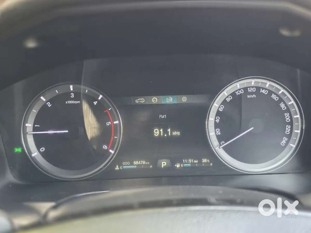 Mahindra Alturas G4 4wd At, 2021, Diesel