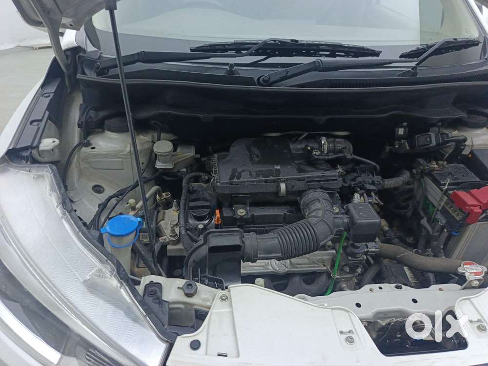 Maruti Suzuki Ertiga Vxi At, 2024, Petrol