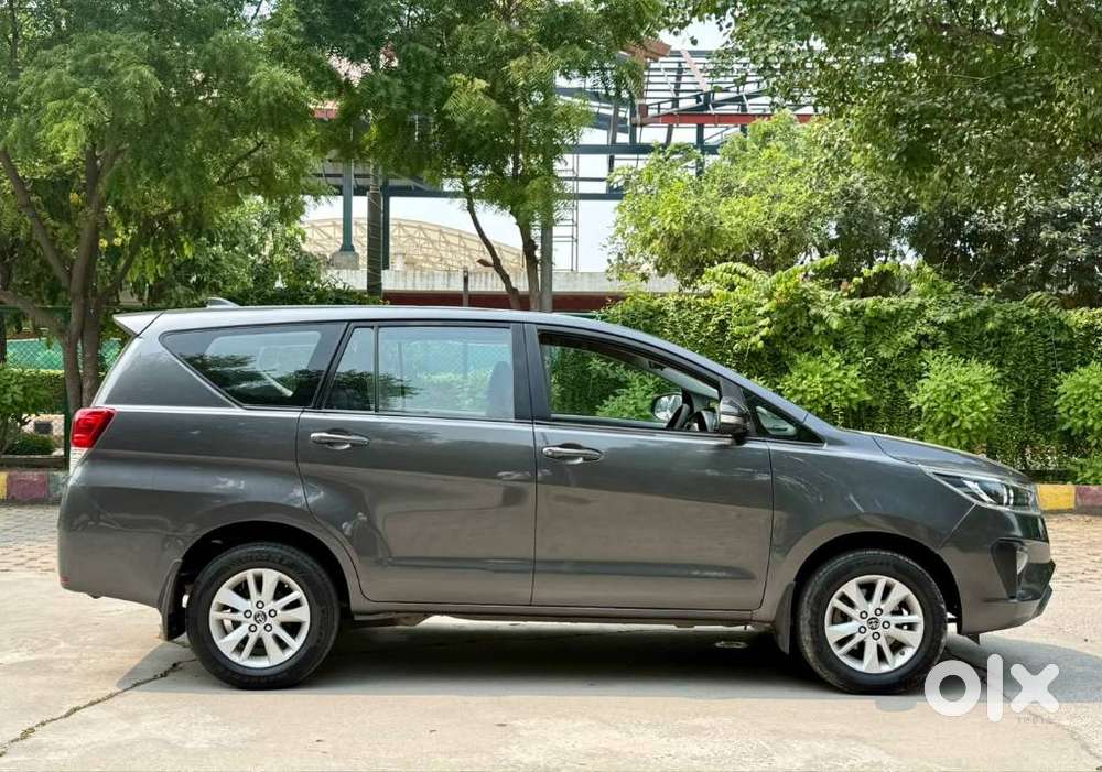 Toyota Innova Crysta 2.4 G Mt, 2017, Diesel