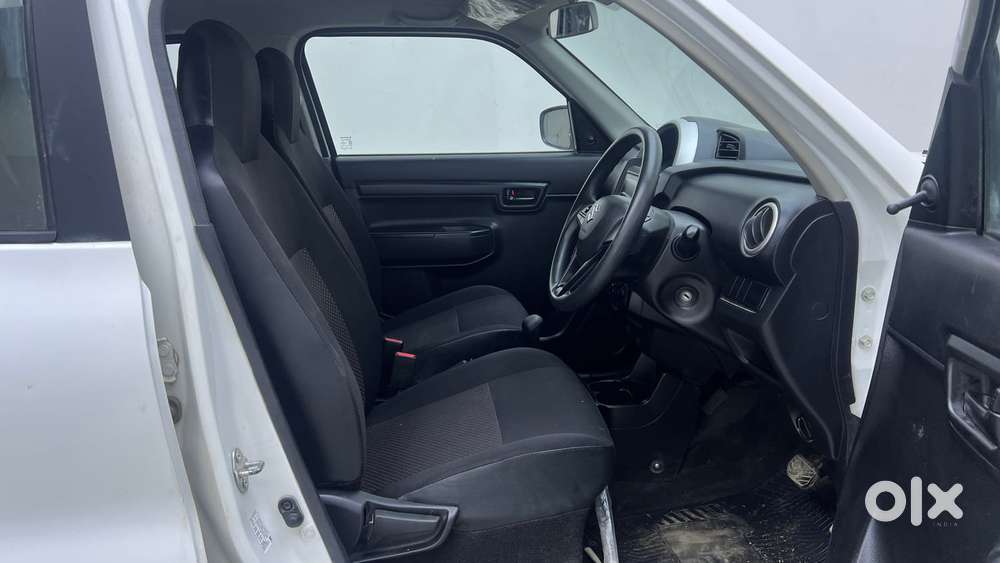 Maruti Suzuki S-presso Vxi Plus Amt, 2019, Petrol