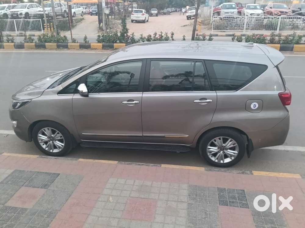 Toyota Innova Crysta 2.8 Zx At, 2017, Diesel