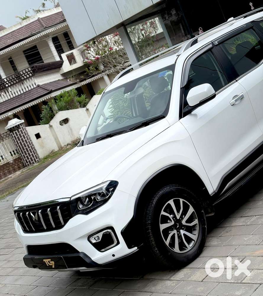 Mahindra Scorpio N Z8 Petrol At 7 Str, 2023, Petrol