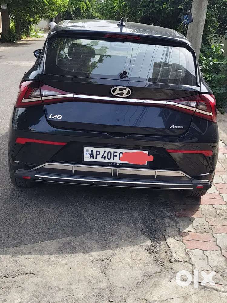 Hyundai I20 Asta 2025 Petrol Automatic First Owner